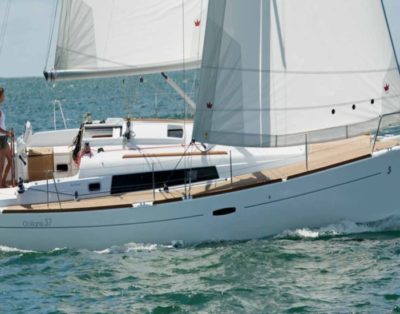 Oceanis 37