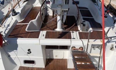 Oceanis 37 – 2011 built