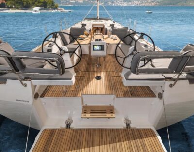 Bavaria C 42
