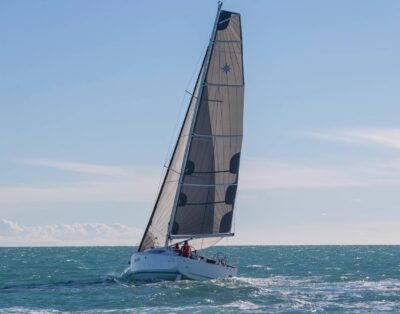 Sun Odyssey 380