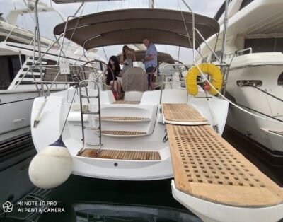 Jeanneau 53 – 2011 built