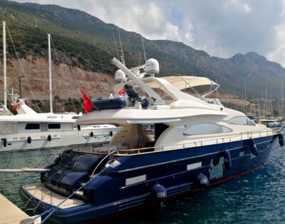 Astondoa 72 GLX – 2003 built