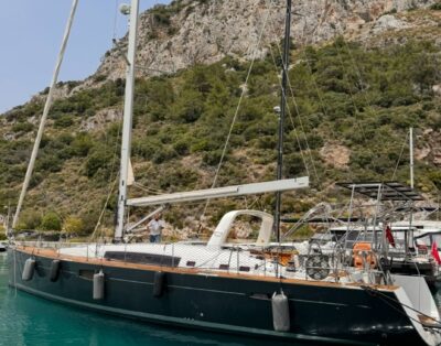 Oceanis 58 – 2013 built